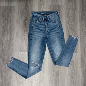 AMERICAN EAGLE JEANS